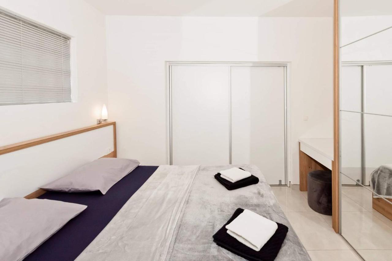 Apartment White Pearl ราชานาส ภายนอก รูปภาพ