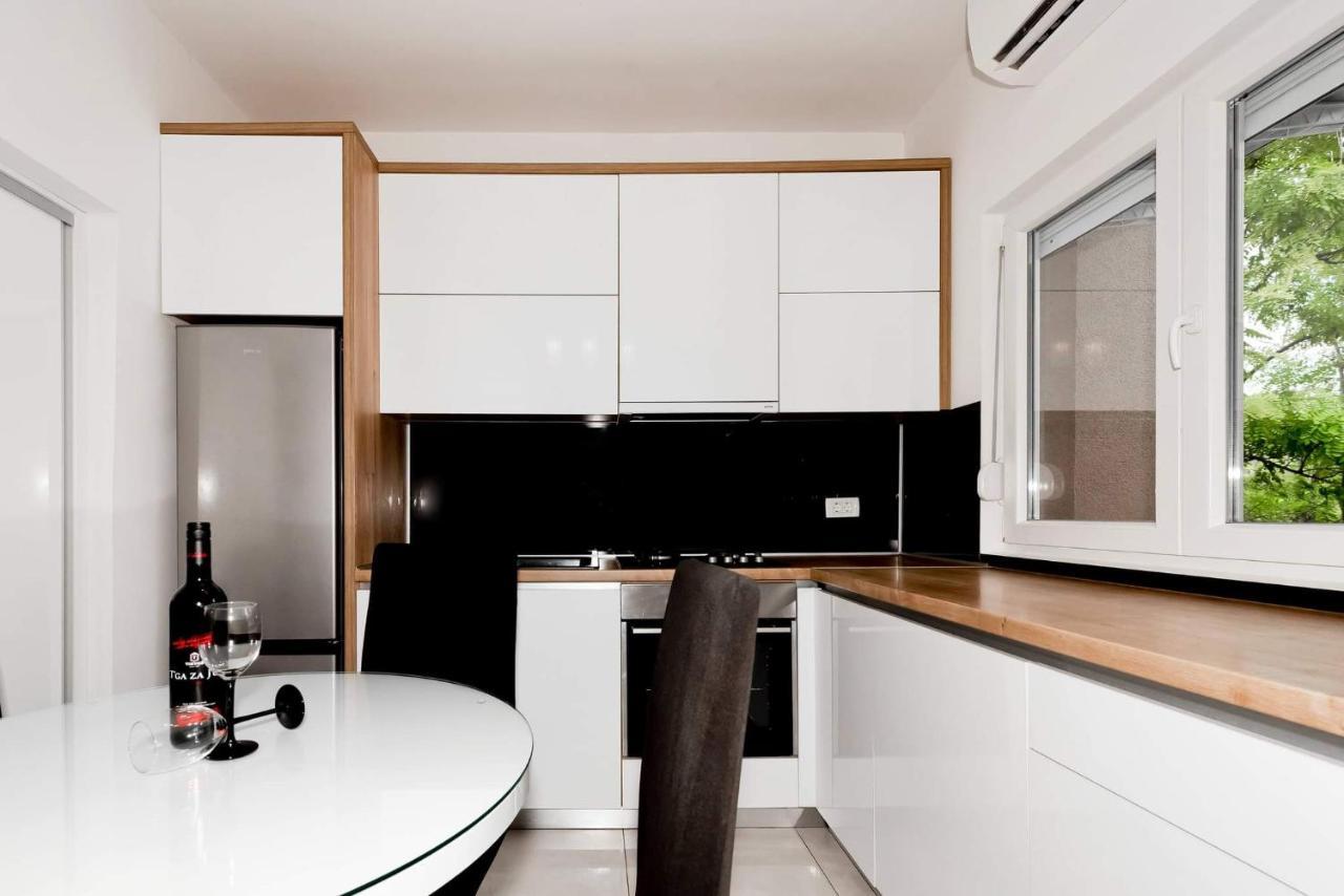 Apartment White Pearl ราชานาส ภายนอก รูปภาพ