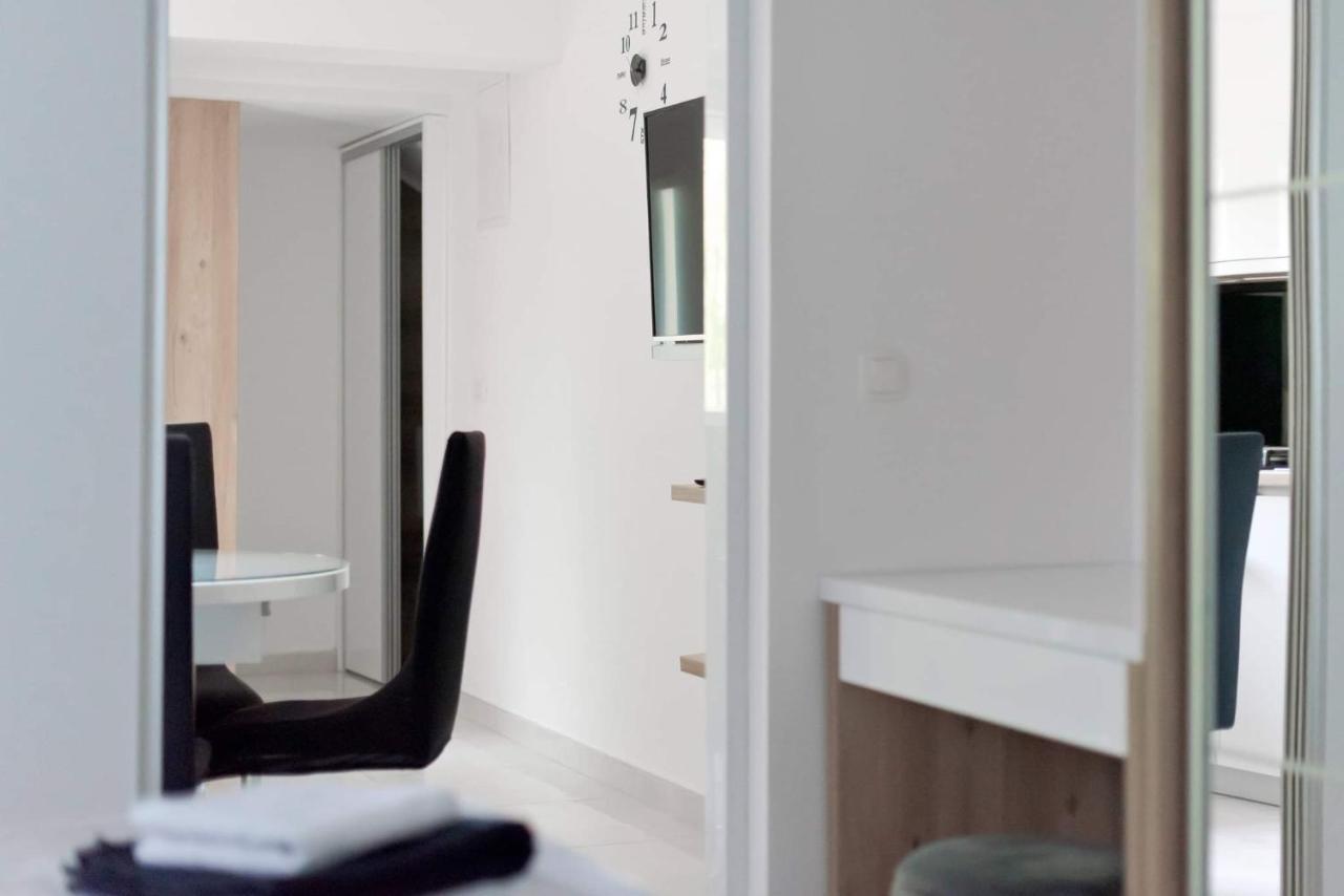 Apartment White Pearl ราชานาส ภายนอก รูปภาพ